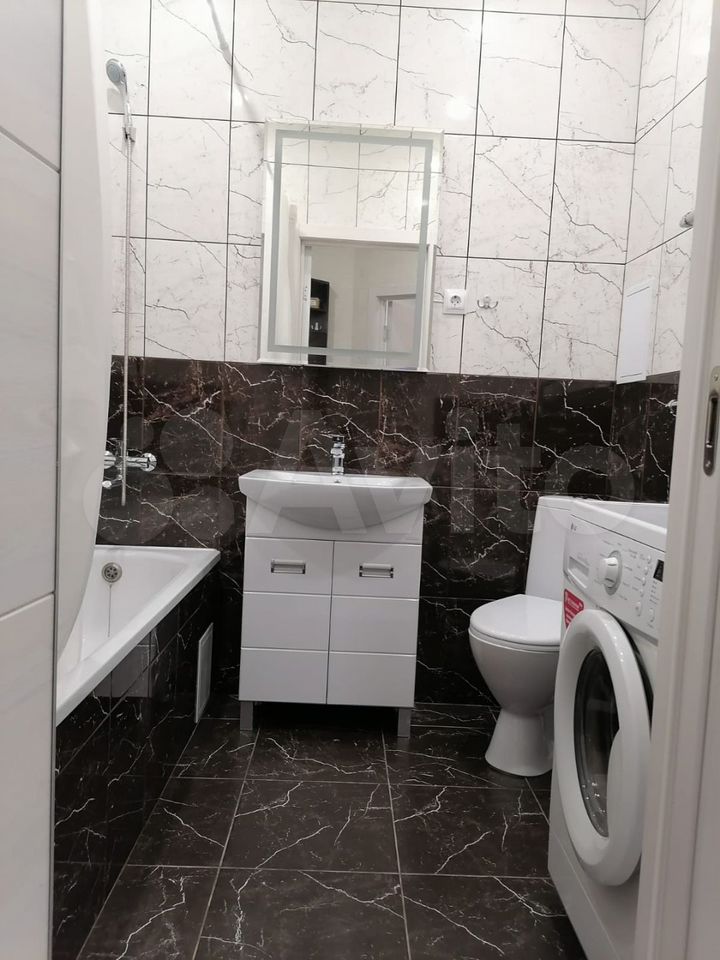 1-комн., 33.3 м², 8/10 этаж, г Краснодар, ул им. Комарова В.М., д 21/1 к 9 — фото 3