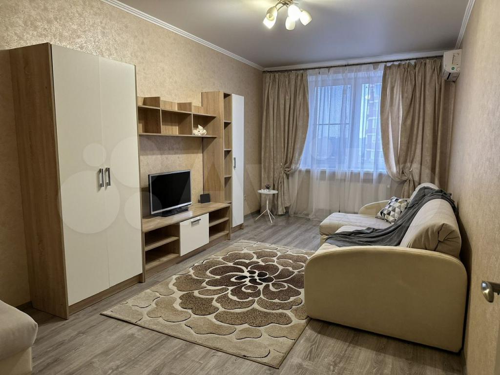 1-комн., 42 м², 16/19 этаж, ул. Автолюбителей, 52/3 — фото 2