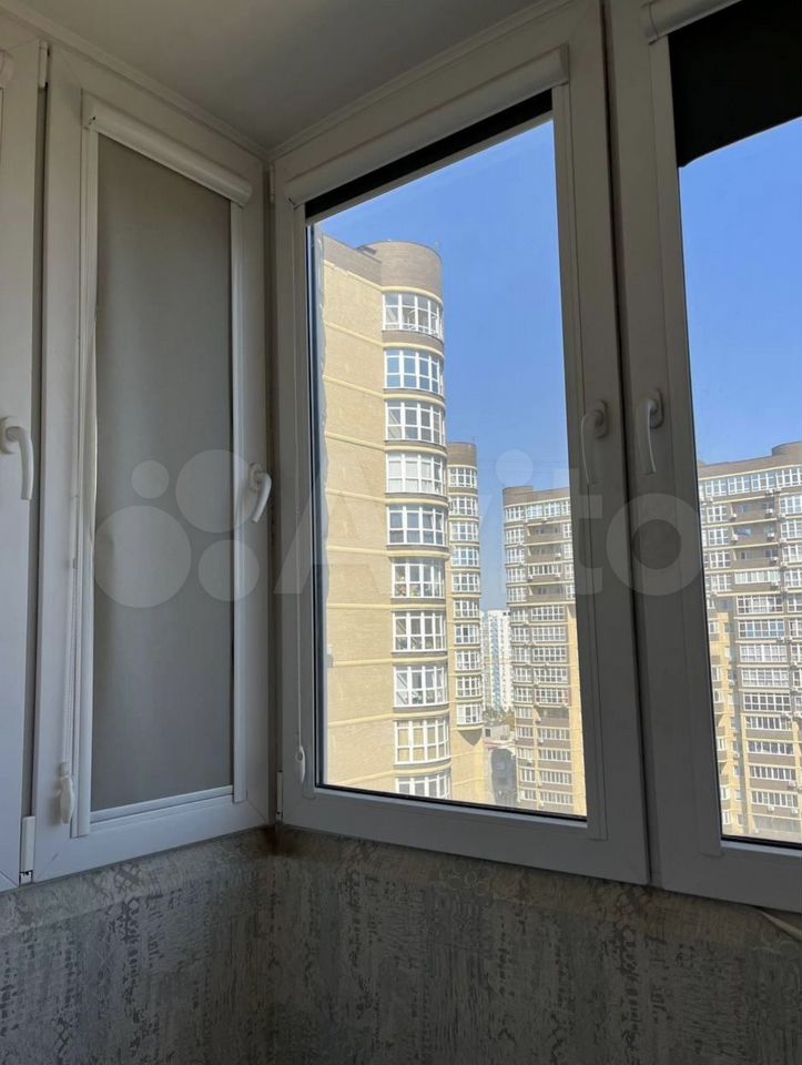 1-комн., 27 м², 15/18 этаж, ул. им. Героя Сарабеева В.И., 5к5 — фото 3