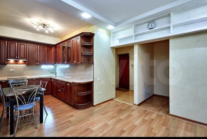 1-комн., 39.5 м², 4/9 этаж, ул. Архитектора Ишунина, 6 — фото 2