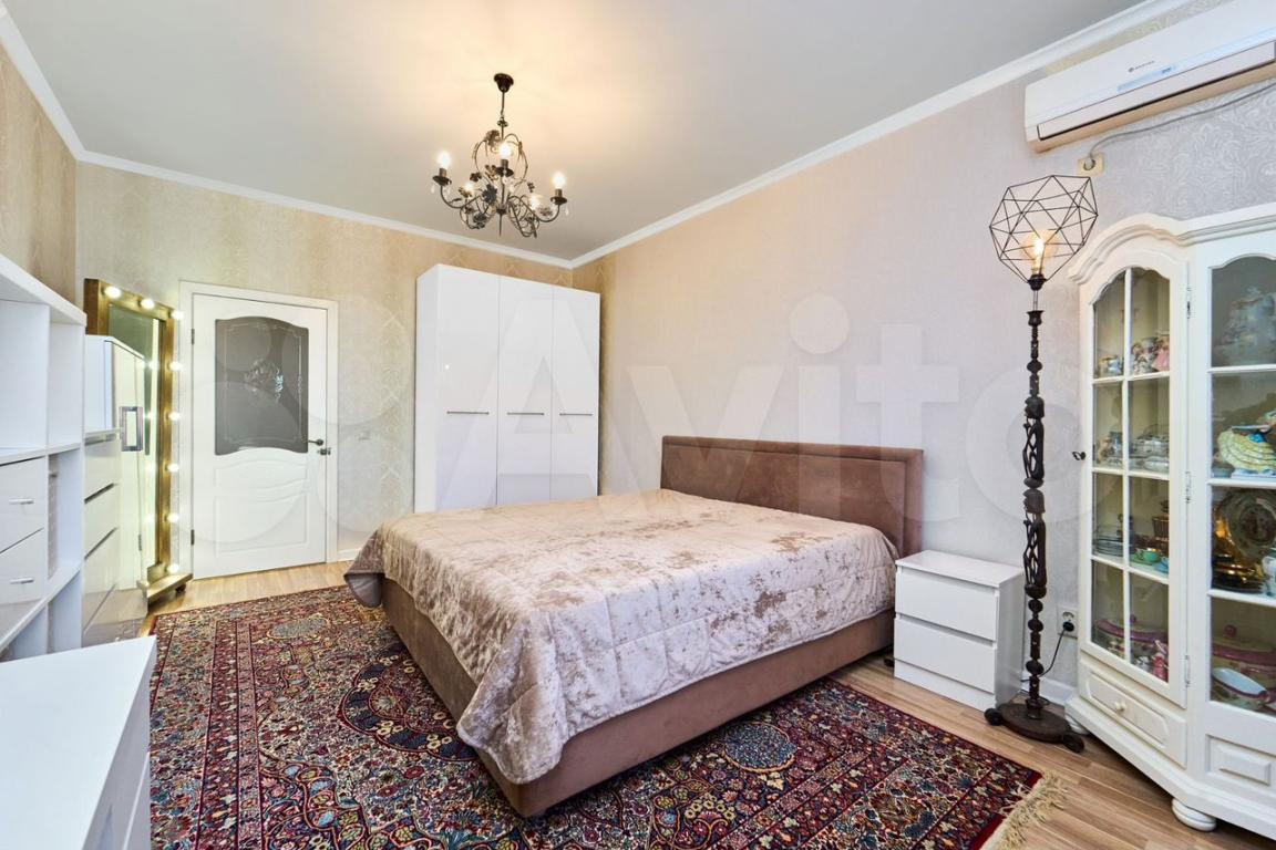 3-комн., 100 м², 8/18 этаж, Центральный внутригородской округ, мкр-н Центральный, ул. Ленина, 64 — фото 3