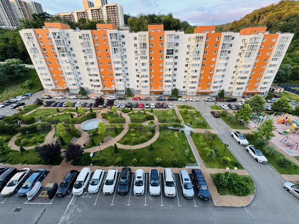 3-комн., 60.3 м², 3/10 этаж, г.о. Сочи, с. Раздольное, Тепличная ул., 83 — фото 2