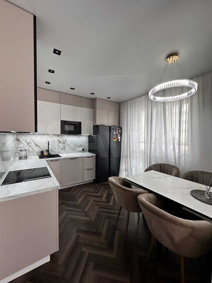 3-комн., 98.1 м², 10/23 этаж, Новороссийск, ул. Куникова, 47Г — фото 4