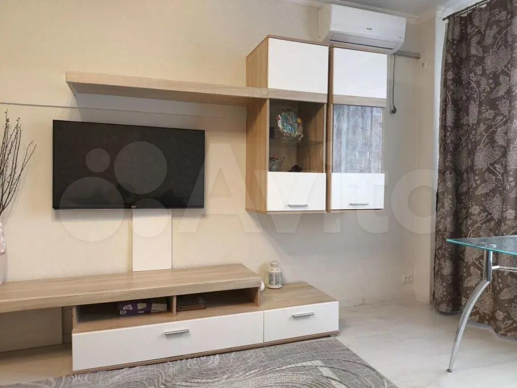 3-комн., 65.4 м², 3/10 этаж, мкр-н Юбилейный, ул. Думенко, 10 — фото 3