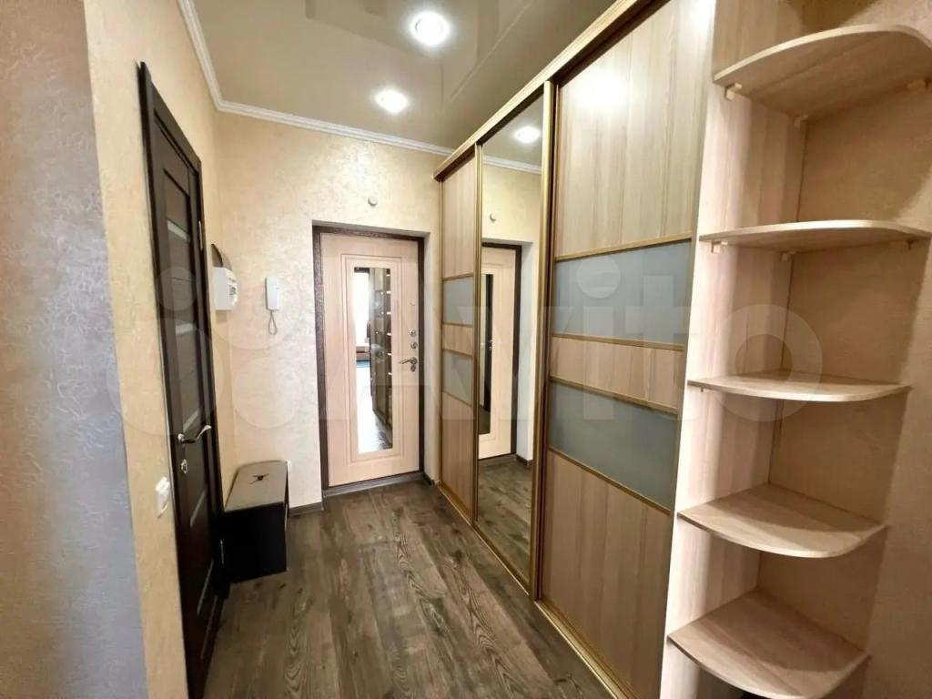 1-комн., 37.2 м², 10/22 этаж, ЖК «Возрождение» — фото 2