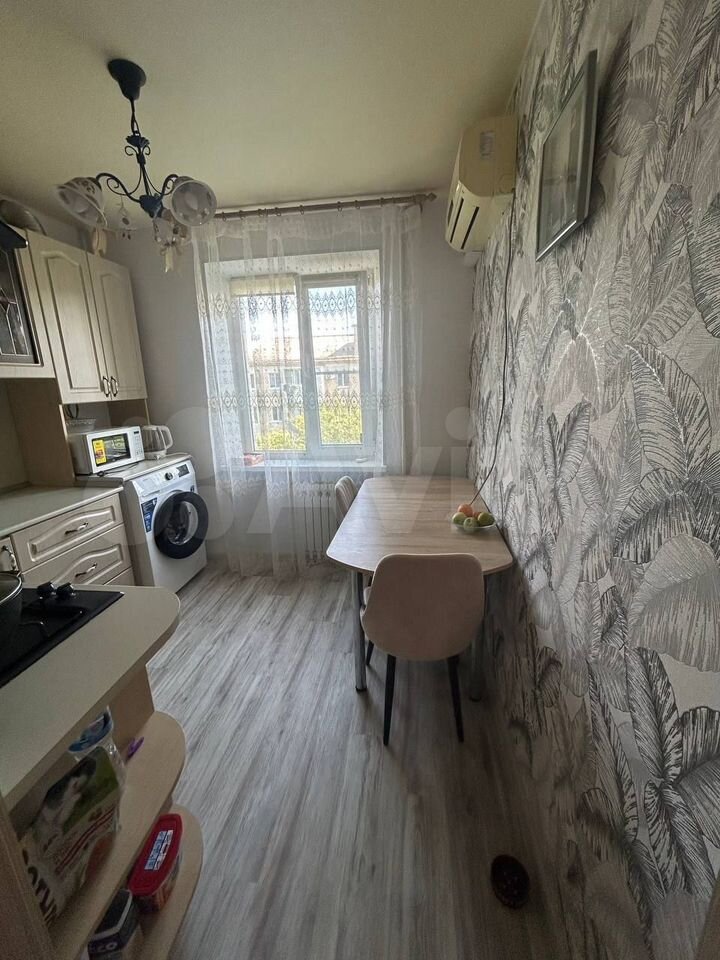 1-комн., 32 м², 4/5 этаж, Новороссийск, Днестровская ул., 4 — фото 2