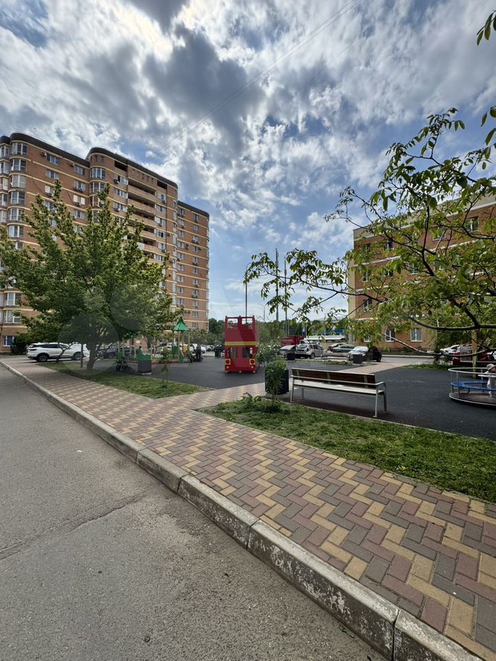 2-комн., 50.8 м², 2/17 этаж, мкр-н 9-й километр, ул. Циолковского, 9 — фото 2