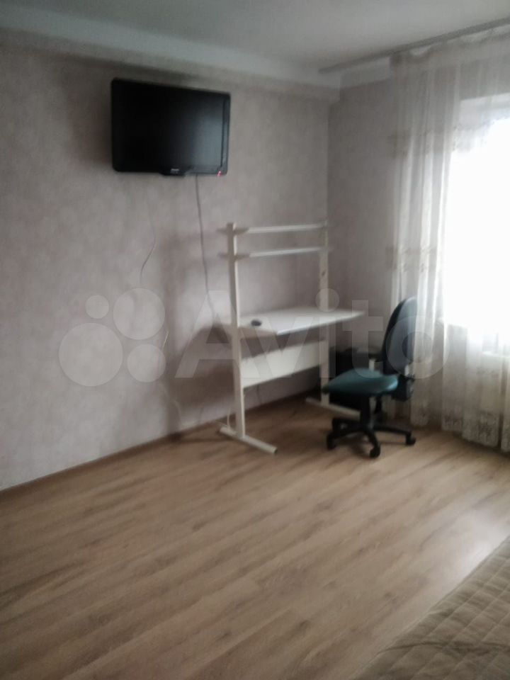 1-комн., 32.1 м², 11/12 этаж, мкр-н Юбилейный, Рождественская наб., 35/1 — фото 4