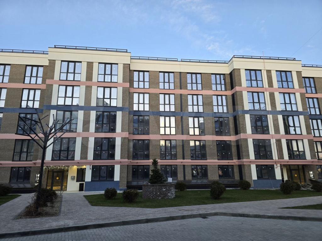 2-комн., 75.5 м², 3/5 этаж, Новороссийск, пр-т Ленина, 50лит5 — фото 2