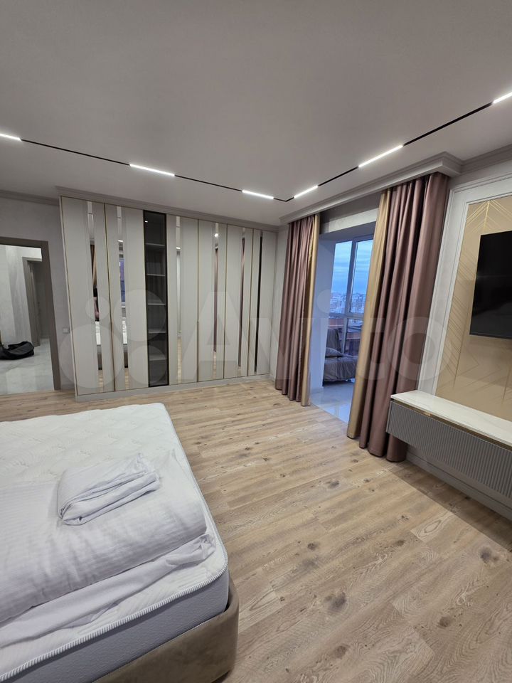 2-комн., 62 м², 15/16 этаж, Новороссийск, ул. Хворостянского, 27к1 — фото 3