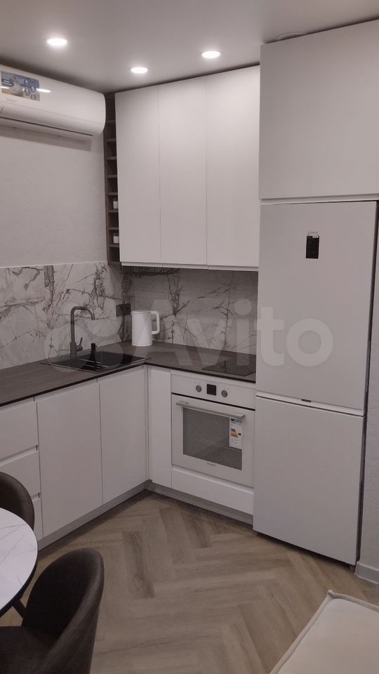 1-комн., 37.5 м², 18/24 этаж, Новороссийск, Приморский район, село Цемдолина, ул. Ф.Я. Бурсака, 82 — фото 3