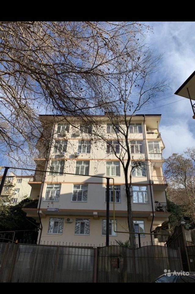 1-комн., 44.7 м², 1/6 этаж, Сочи, мкр-н Бытха, Ворошиловская ул., 9/5 — фото 4