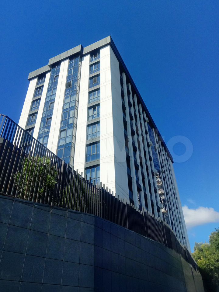1-комн., 36.4 м², 6/9 этаж, Сочи, мкр-н Новый Сочи, ул. Цюрупы, 13Д — фото 2