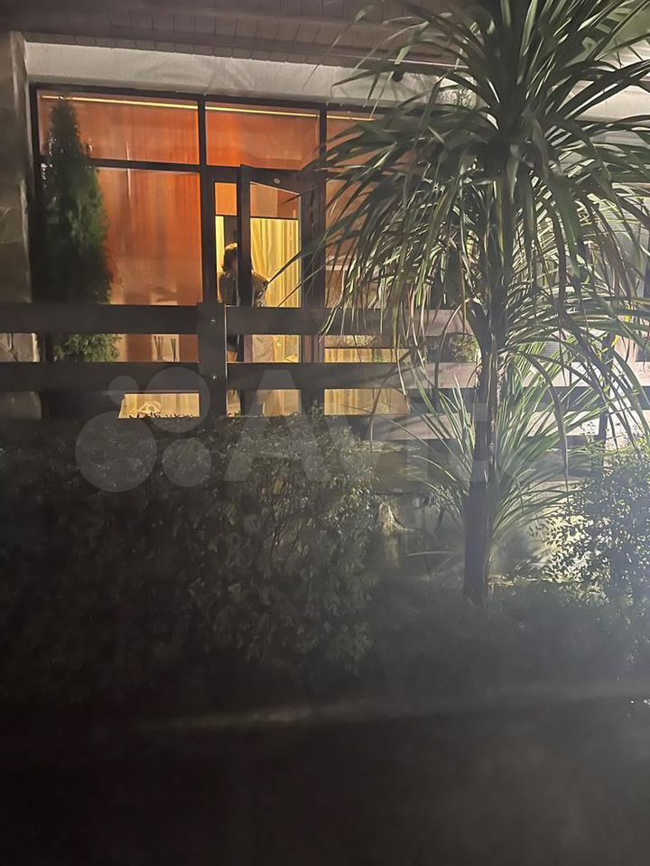 2-комн., 86 м², 1/2 этаж, Сочи, ул. Ленина, 219/23Б — фото 4