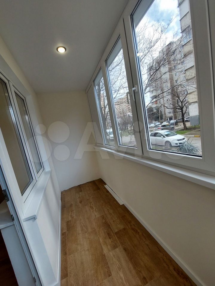 2-комн., 46.6 м², 1/10 этаж, мкр-н Юбилейный, ул. Думенко, 14 — фото 2