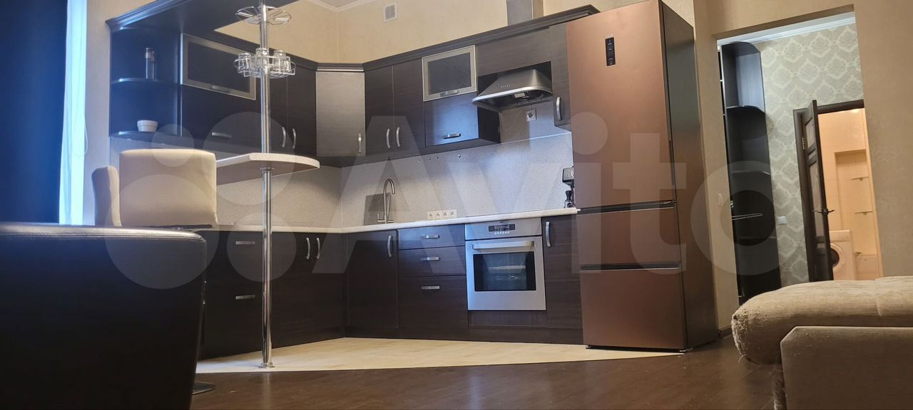 2-комн., 64 м², 1/8 этаж, мкр-н Юбилейный, пр-т Чекистов, 1