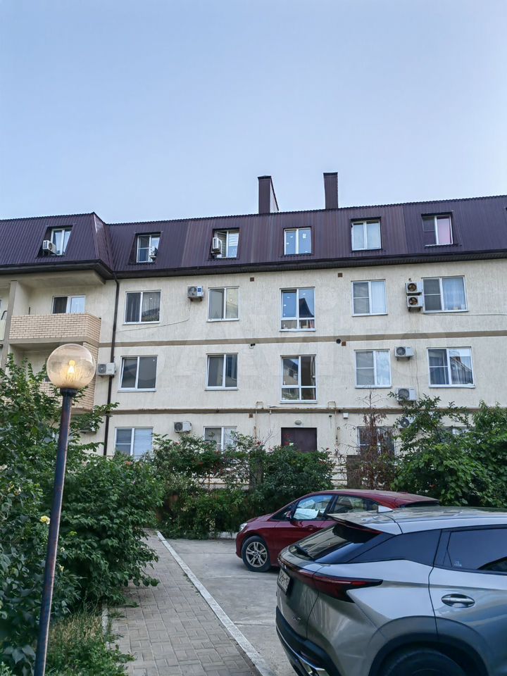 1-комн., 42 м², 2/4 этаж, Новороссийск, Мореходный пр., 3к1
