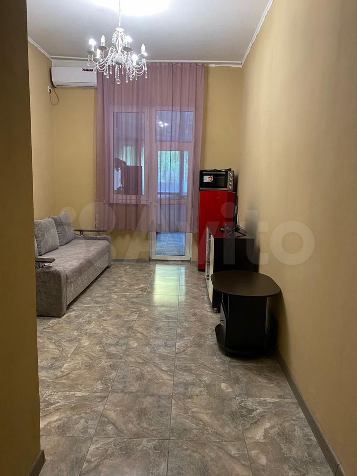 1-комн., 35 м², 1/3 этаж, г Сочи, р-н Лазаревский внутригородской, ул Главная, д 17/30