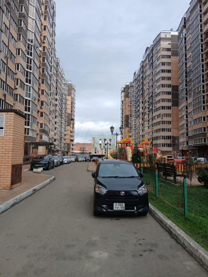 Продается 2-комн. квартира, 65.7 м²