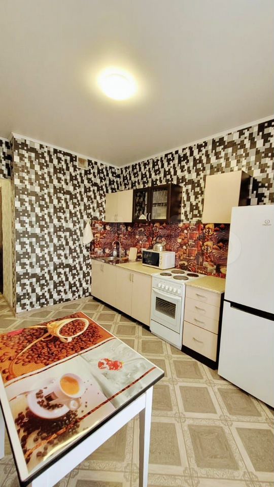 1-комн., 40 м², 2/9 этаж, Командорская ул., 1/2