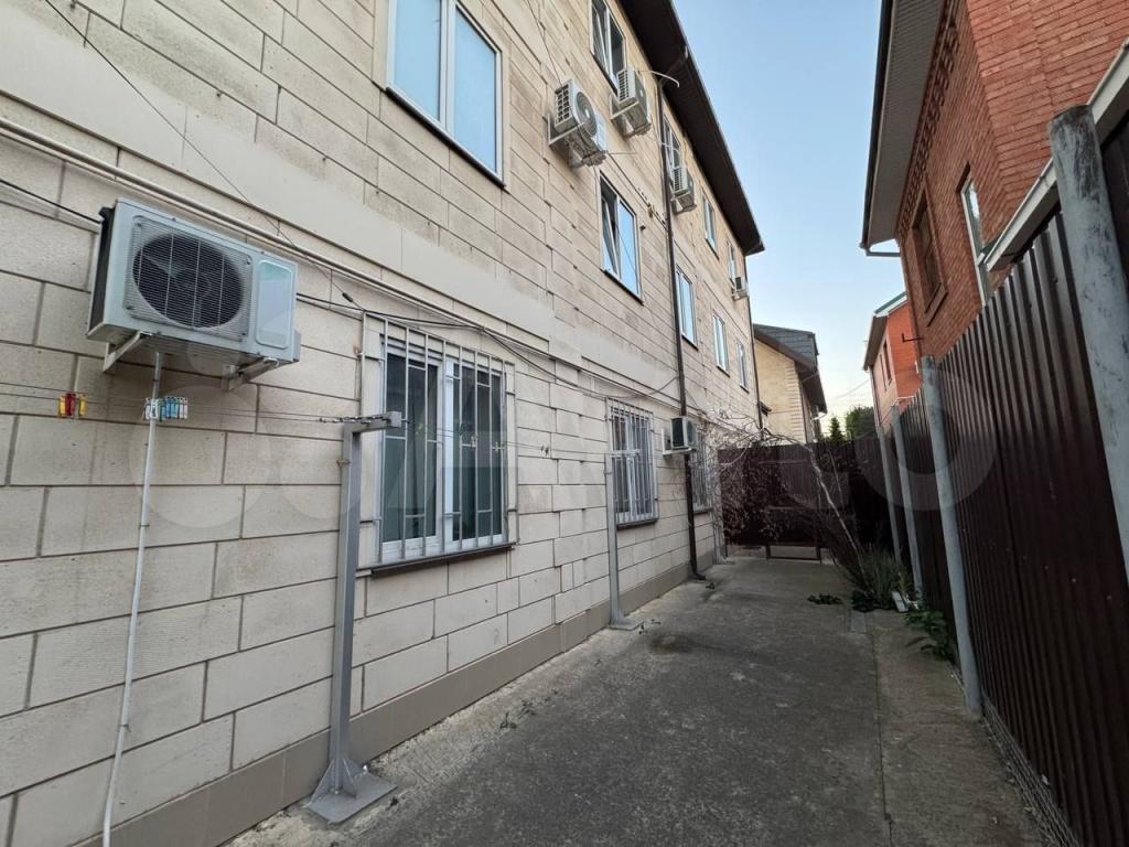 1-комн., 45 м², 1/3 этаж, мкр-н Хлопчато-бумажный Комбинат, Амурская ул., 65