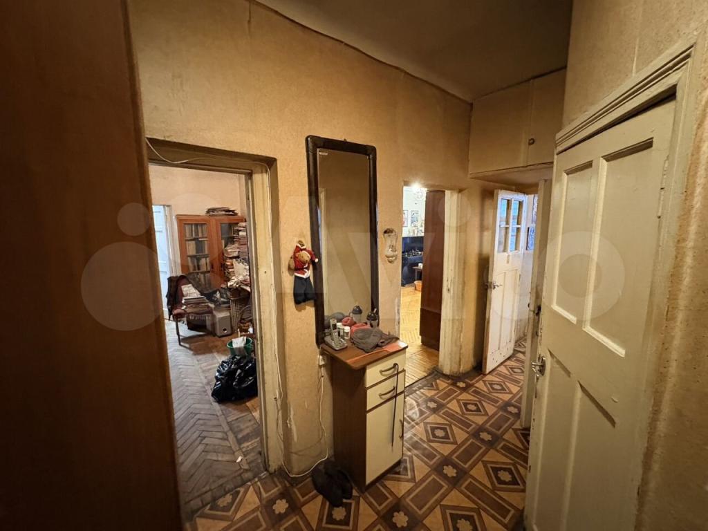 4+ комнаты, 79.7 м², 2/2 этаж, Клубная ул., 1