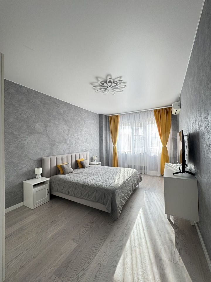 2-комн., 74 м², 9/17 этаж, мкр-н Юбилейный, пр-т Чекистов, 26