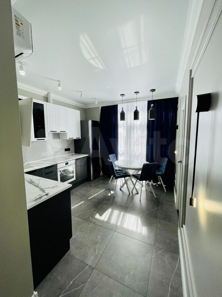Продается 2-комн. квартира, 53.4 м²