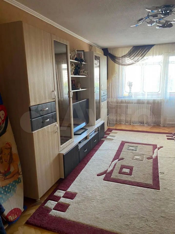3-комн., 70 м², 4/10 этаж, мкр-н Завод Измерительных Приборов, Зиповская ул., 28