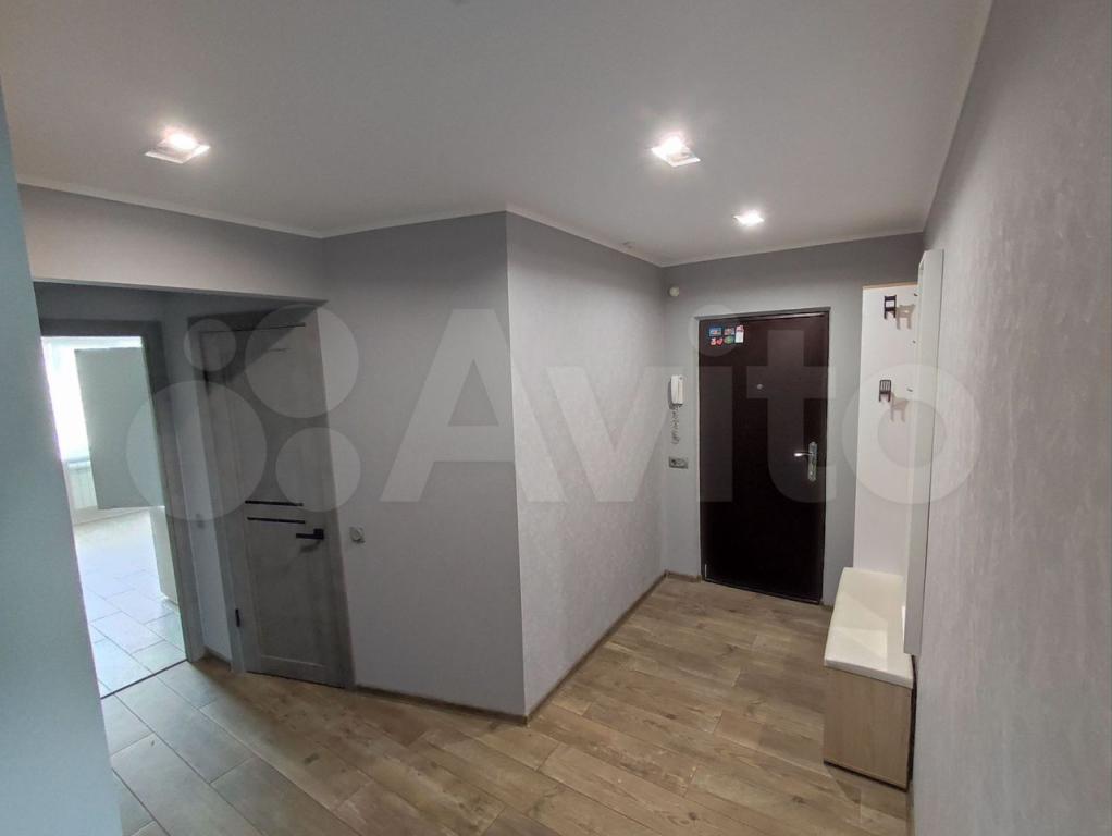 Продается 2-комн. квартира, 64.7 м²