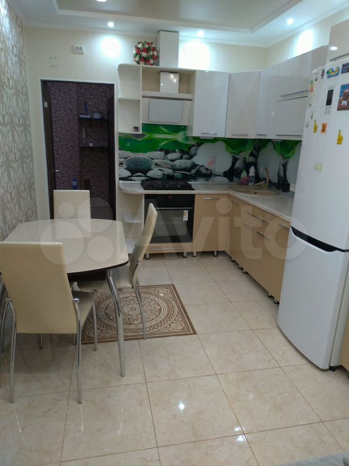 1-комн., 37 м², 1/3 этаж, Новороссийск, Приморский район, село Цемдолина, ул. 8-я Щель, 30к2 — фото 2