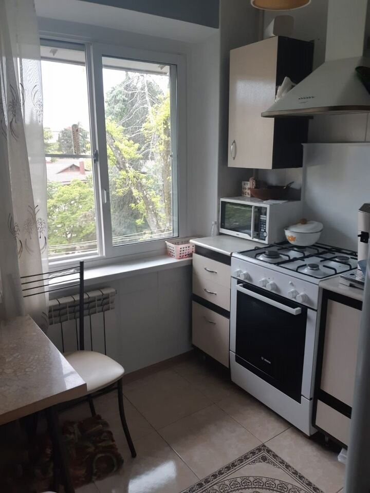 1-комн., 30 м², 3/5 этаж, Сочи, ул. Свердлова, 81к2 — фото 5