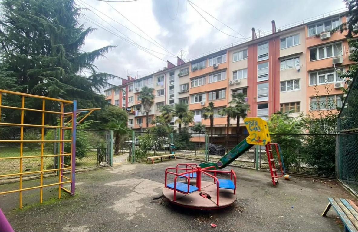 2-комн., 48.2 м², 2/5 этаж, Сочи, мкр-н Центральный, ул. Роз, 56 — фото 3