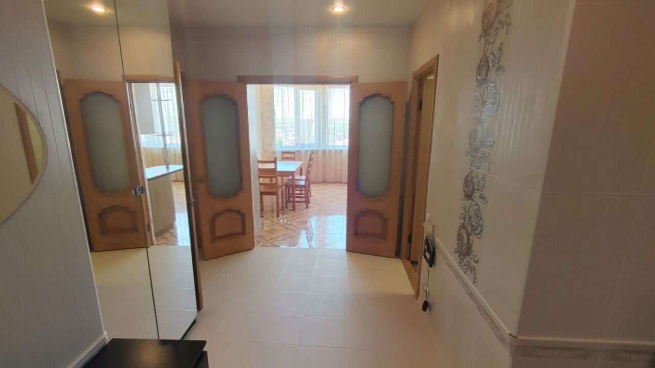 3-комн., 129.1 м², 7/8 этаж, Анапа, мкр-н Алексеевка, Лазурная ул., 18 — фото 2