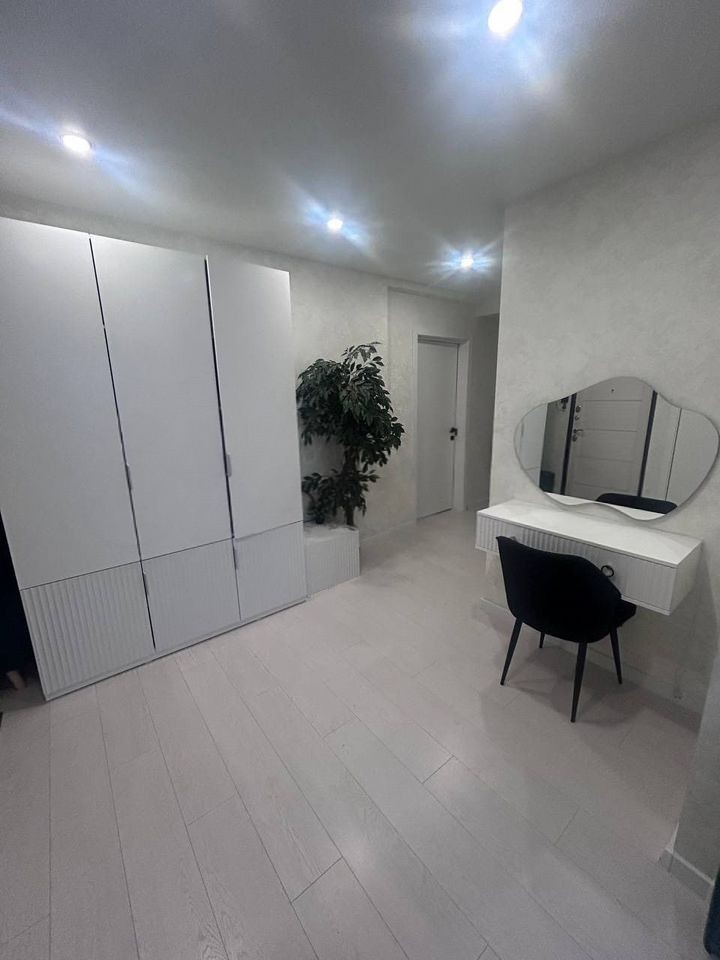 3-комн., 80 м², 12/12 этаж, мкр-н Юбилейный, Рождественская наб., 13 — фото 4