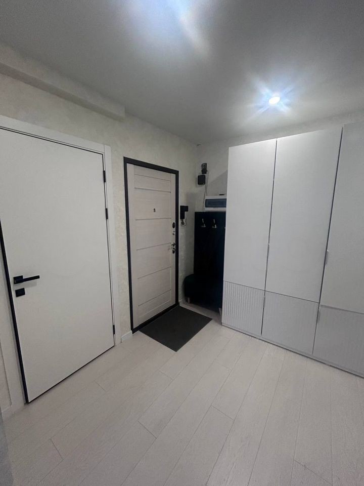 3-комн., 80 м², 12/12 этаж, мкр-н Юбилейный, Рождественская наб., 13 — фото 3