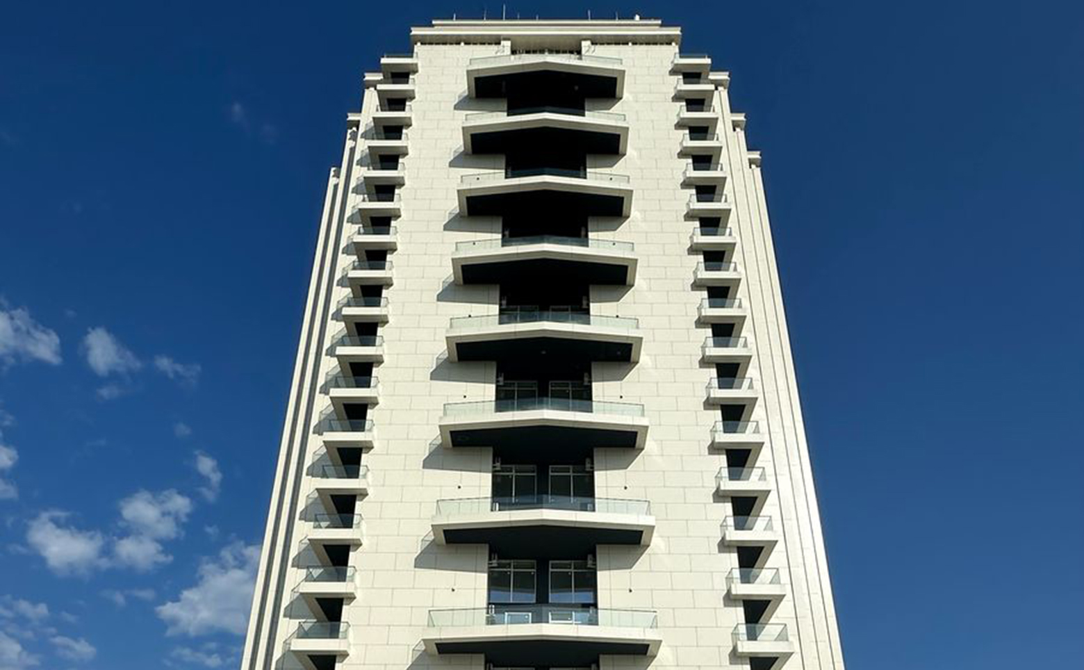 Студия квартира, 46.8 м² в ЖК Азимут Plus Residence — фото 2