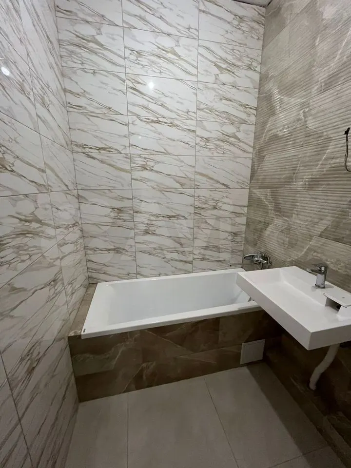 2-комн. квартира, 64 м² — фото 2