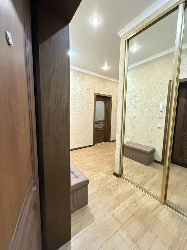 Продается 2-комн. квартира, 73.4 м² — фото 2