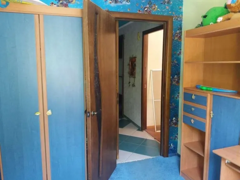 3-комн., 65 м², 1/2 этаж, муниципальное образование  пос. Лазурный, Октябрьская ул., 21/1 — фото 4