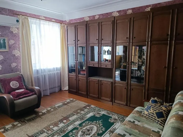 2-комн., 60.7 м², 3/3 этаж, мкр-н Центральный, ул. Захарова, 57 р-н Западный — фото 2