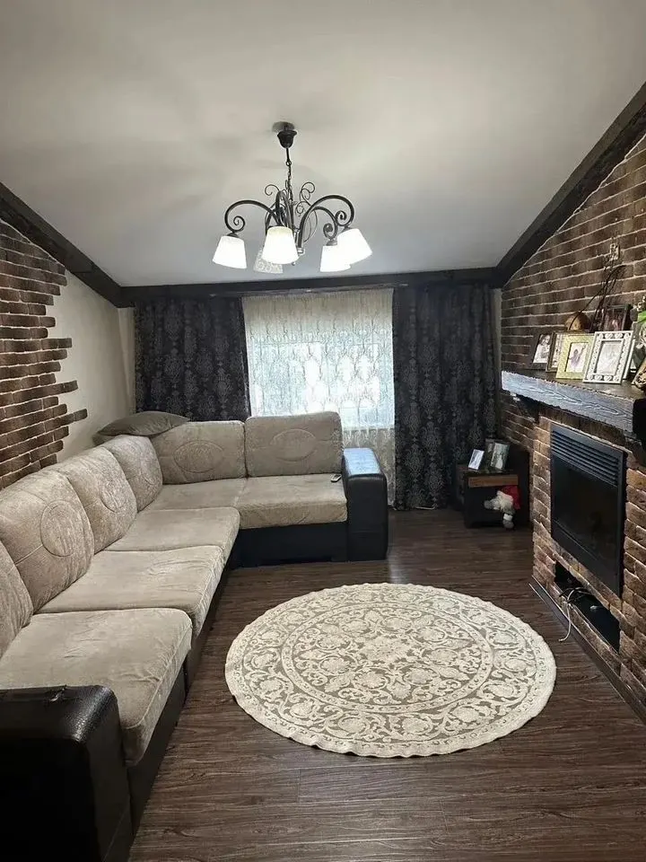 Продается 2-комн. квартира, 62 м²