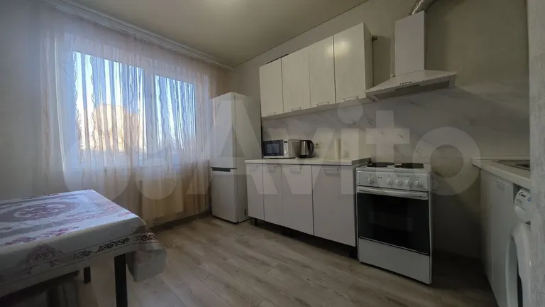 1-комн., 35 м², 1/9 этаж, муниципальное образование  пос. Российский, ул. Куликова Поля, 35 — фото 4