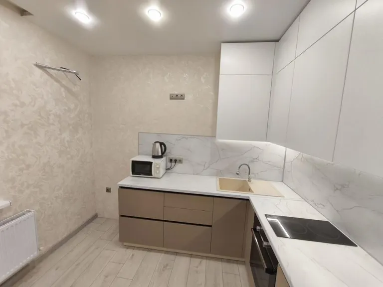 Продается 1-комн. квартира, 35.8 м² — фото 2