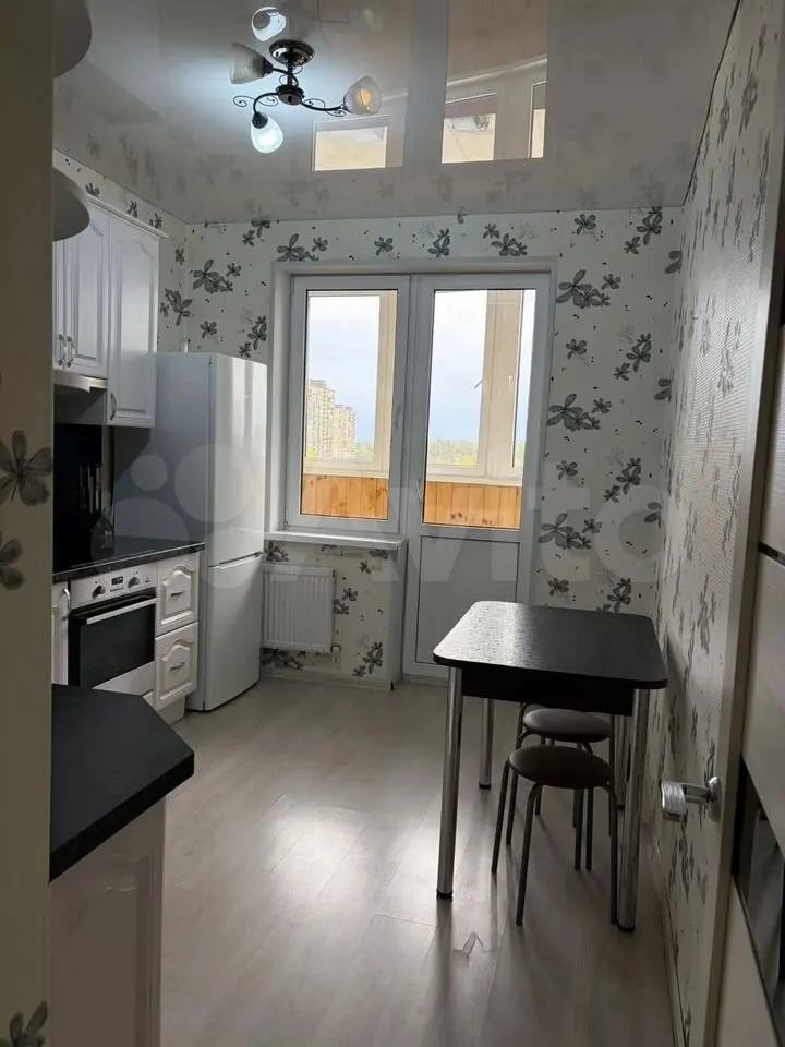 1-комн., 41.5 м², 4/14 этаж, Карасунский внутригородской округ, мкр-н Гидростроителей, ул. Дмитрия Благоева, 31к2 — фото 3