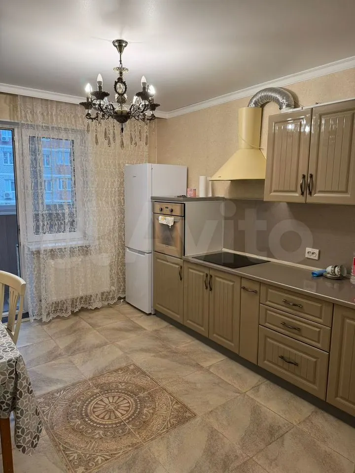 Продается 2-комн. квартира, 64.4 м²