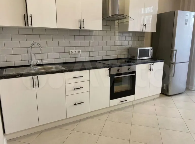 Продается 2-комн. квартира, 68.6 м² — фото 2