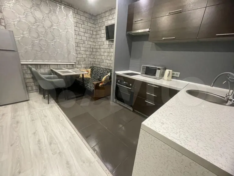 2-комн., 56 м², 2/3 этаж, г.о.  пос. Российский, ул. Ратной Славы, 38 — фото 2