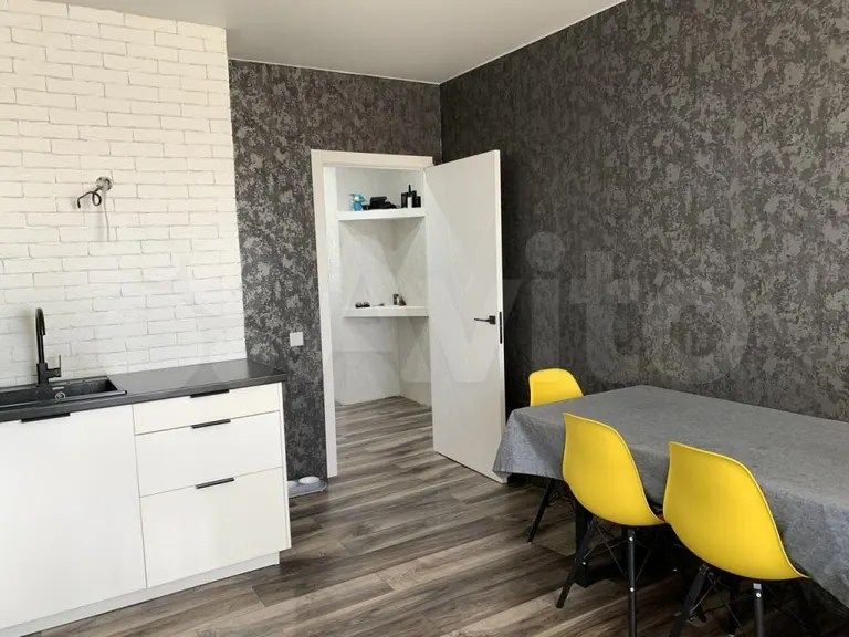 2-комн. квартира, 64.4 м² — фото 2