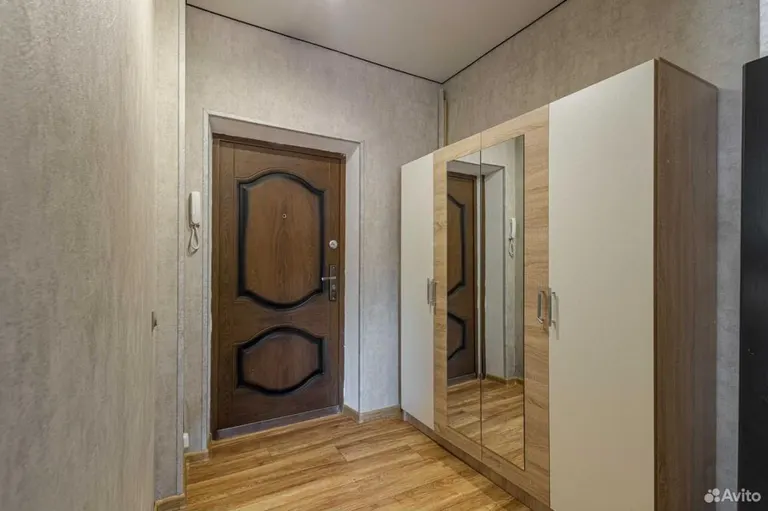 1-комн., 30 м², 15/17 этаж, ул. им. Героя Сарабеева В.И., 5к4 — фото 4